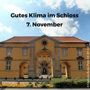 Der Text "Gutes Klima im Schloss 7. November“ steht über dem Eingangsportal des Osnabrücker Schlosses.
